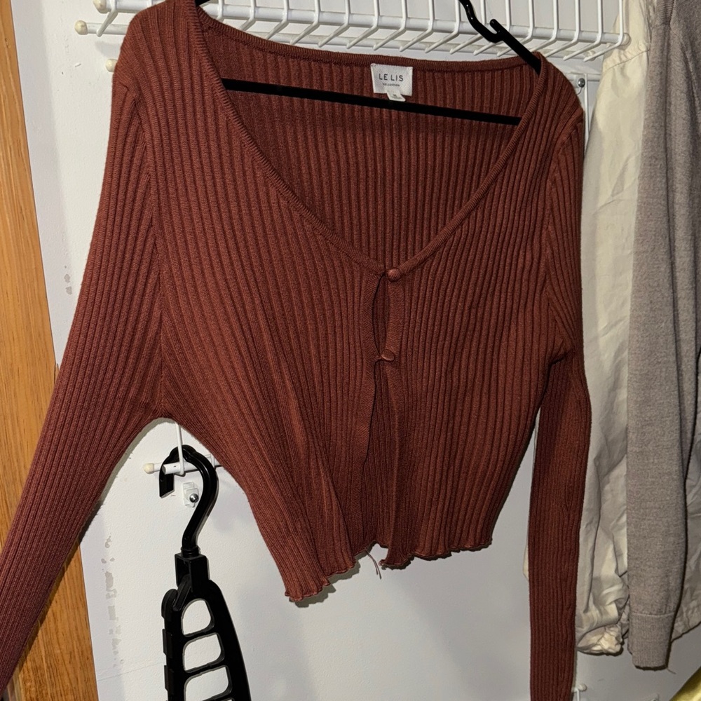 Le Lis Terracotta Ribbed Sweater